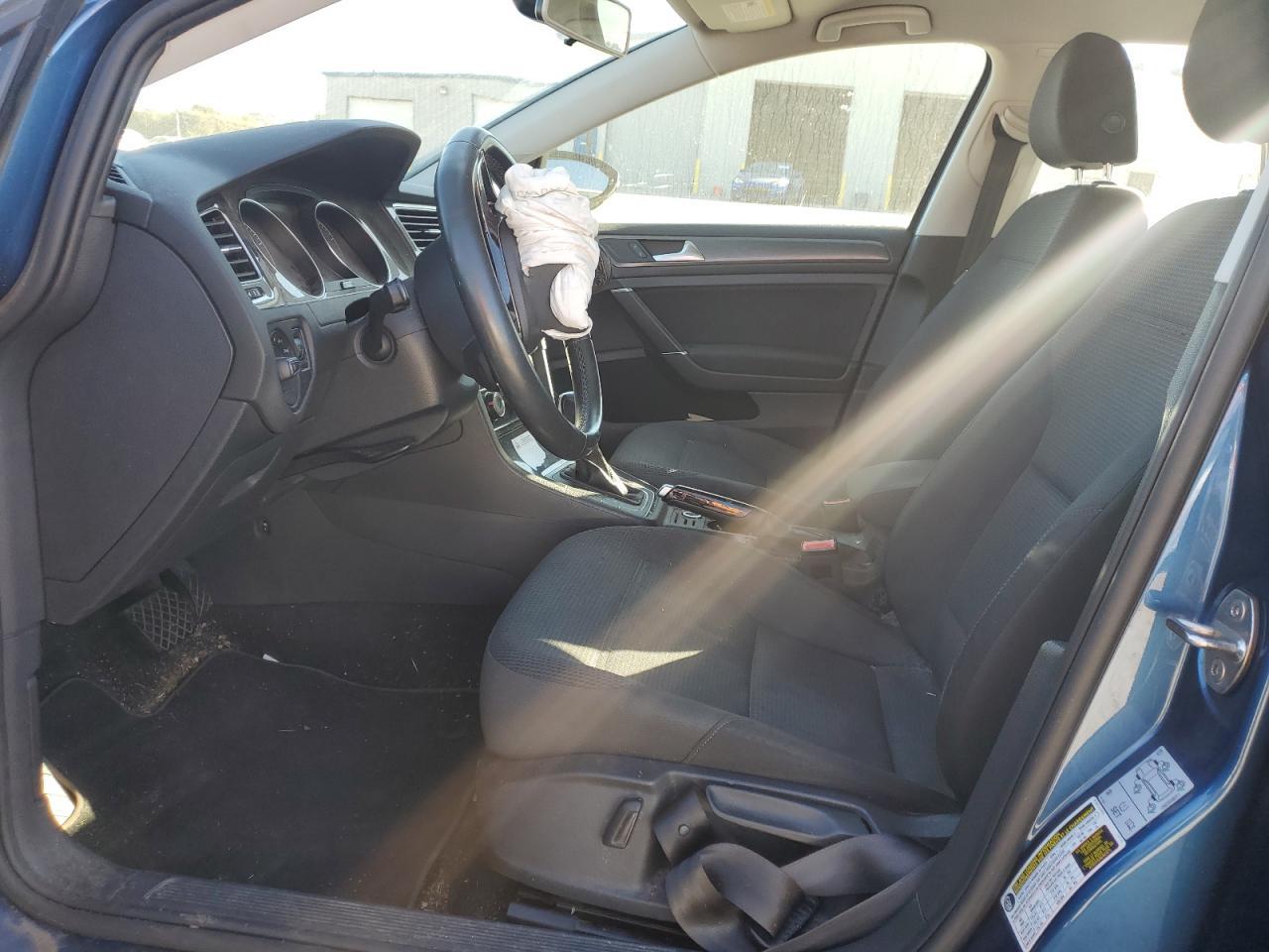 2019 Volkswagen Golf Sportwagen s