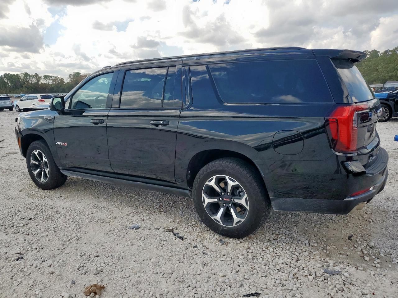 2025 GMC Yukon xl AT4