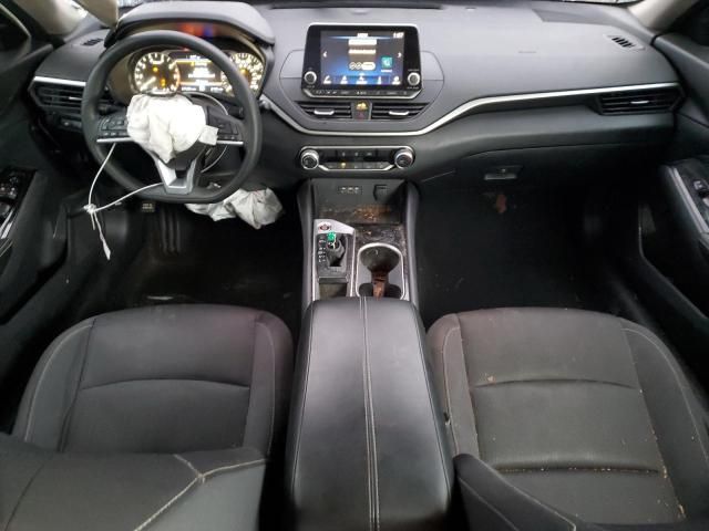 2021 Nissan Altima sv