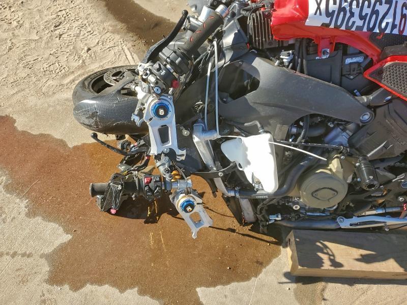 2022 Ducati Panigale V4S