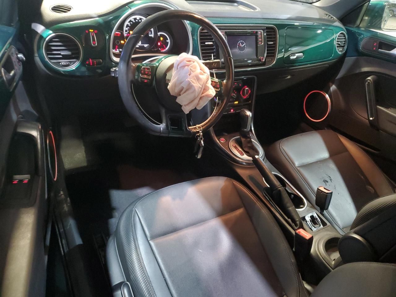 2017 Volkswagen Beetle se