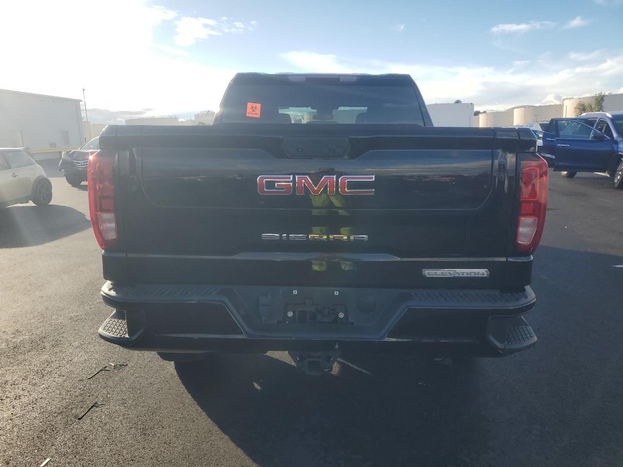 2022 GMC Sierra K1500 Elevation