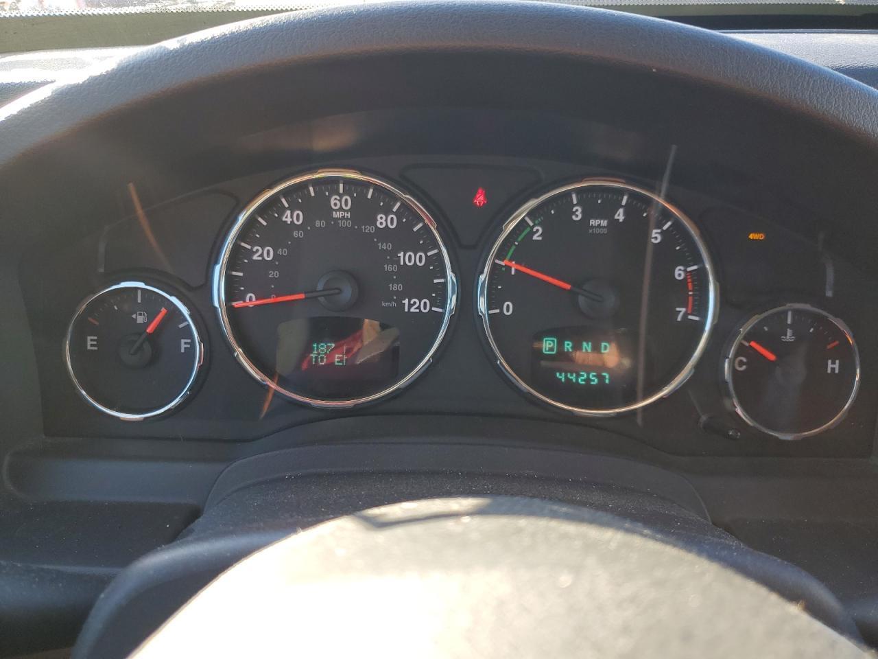 2012 Jeep Liberty jet