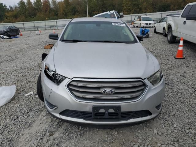 2013 Ford Taurus se