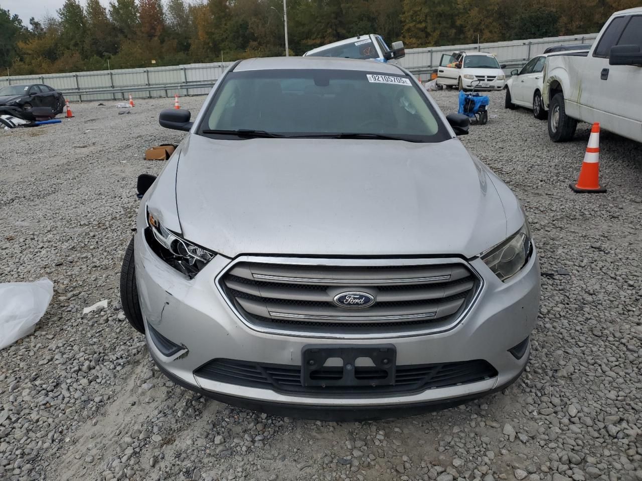 2013 Ford Taurus se