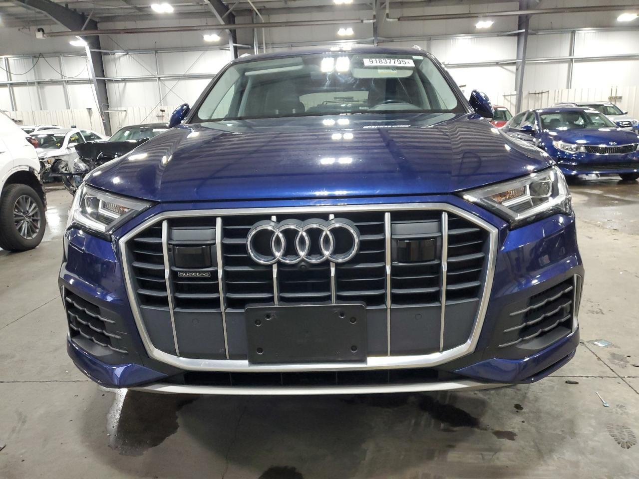 2021 Audi Q7 Premium Plus