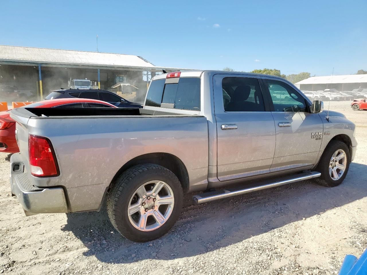 2019 Dodge Ram 1500 Classic slt