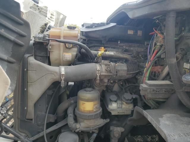 2016 Freightliner Cascadia box Truck