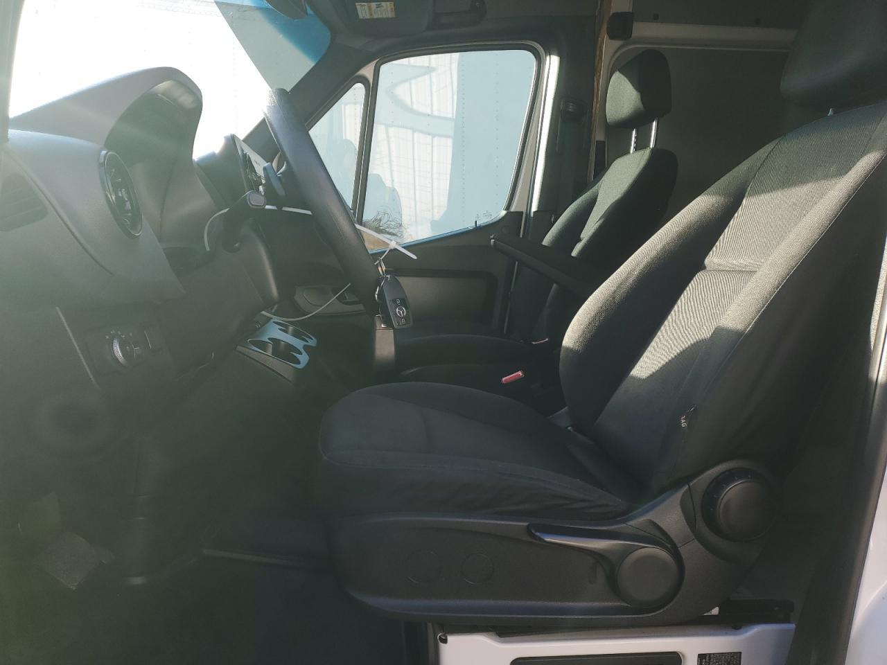 2020 Mercedes-Benz Sprinter 2-BOX Truck