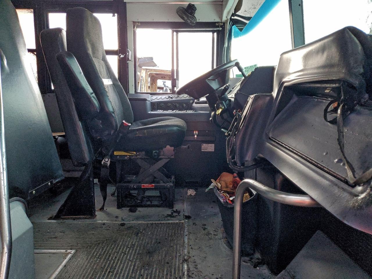 2016 Blue Bird School Bus / Transit Bus