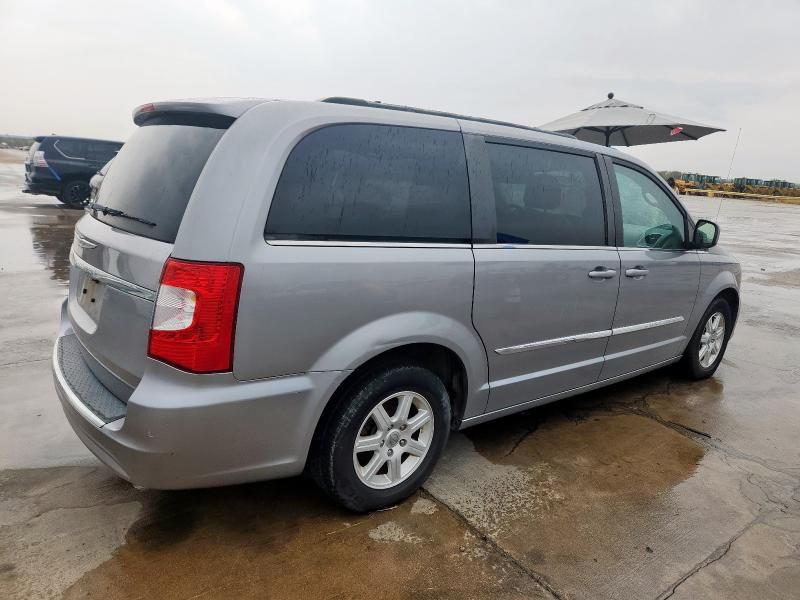2013 Chrysler Town & Country Touring