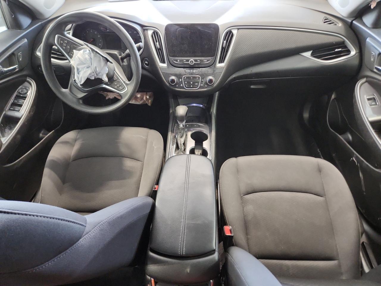 2023 Chev Malibu lt
