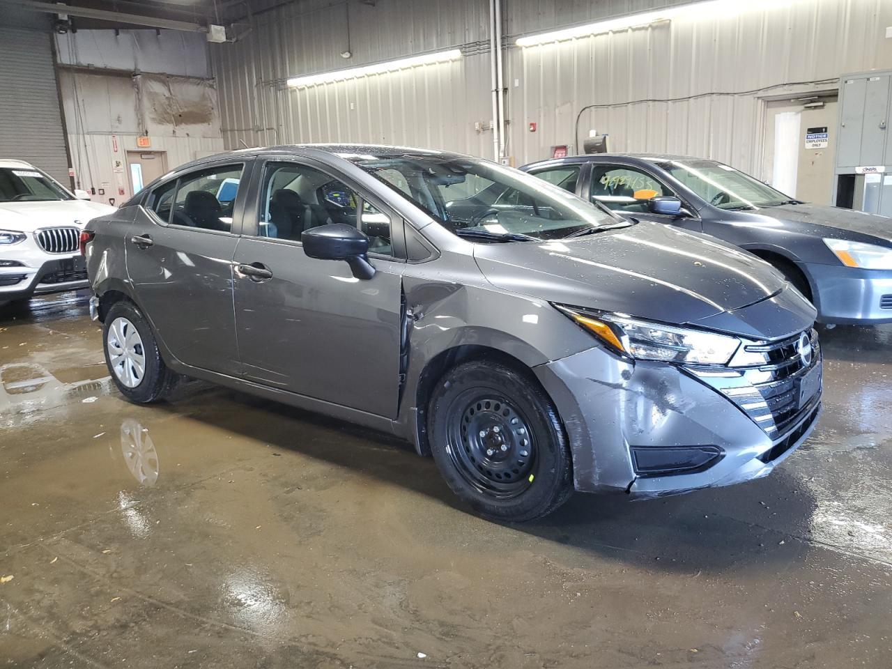2025 Nissan Versa s