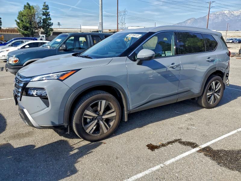 2025 Nissan Rogue sl