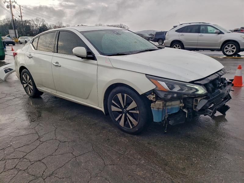 2020 Nissan Altima sl