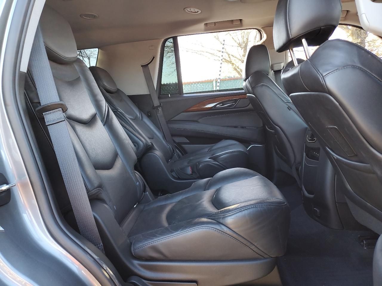 2020 Cadillac Escalade Luxury