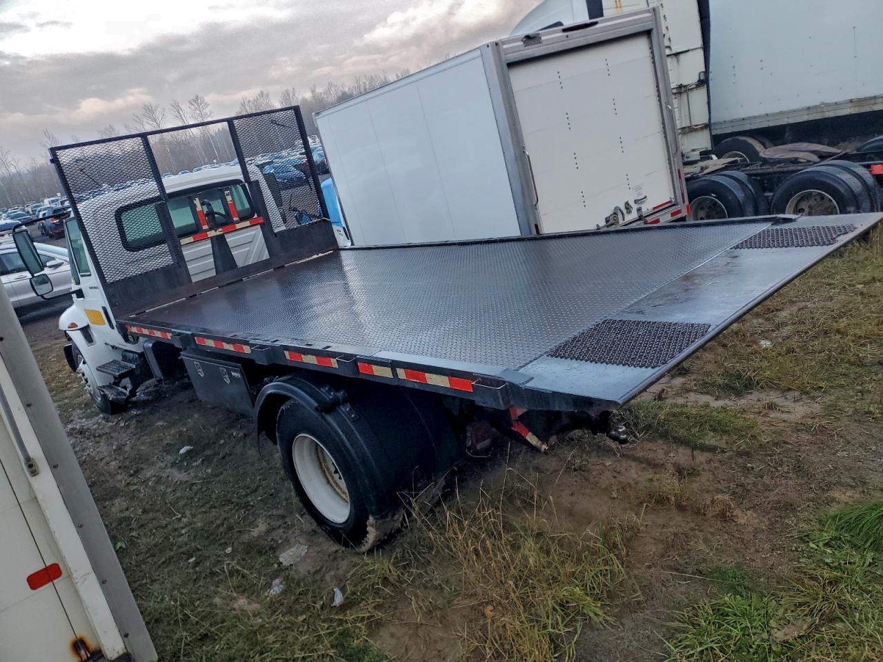 2005 International 4000 4300