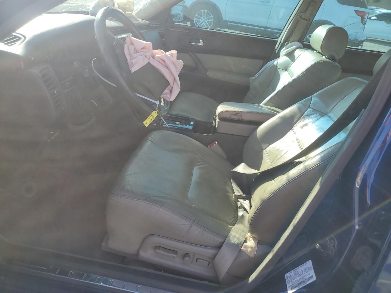 2000 Infiniti Q45 Base