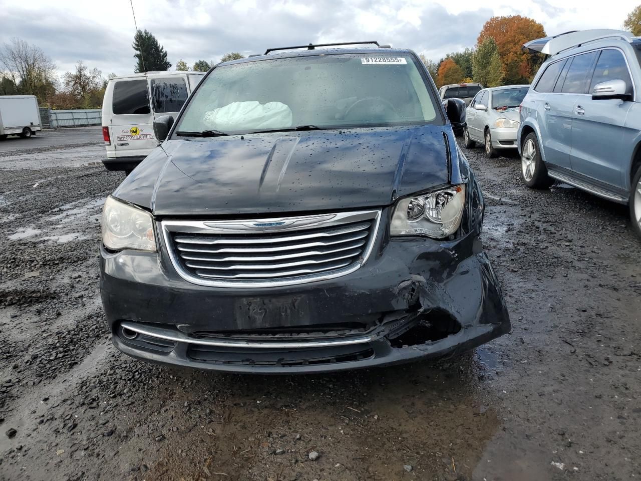 2013 Chrysler Town & Country Touring