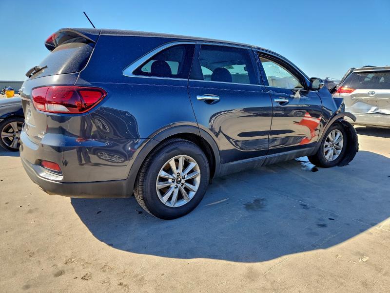 2019 KIA Sorento lx V6