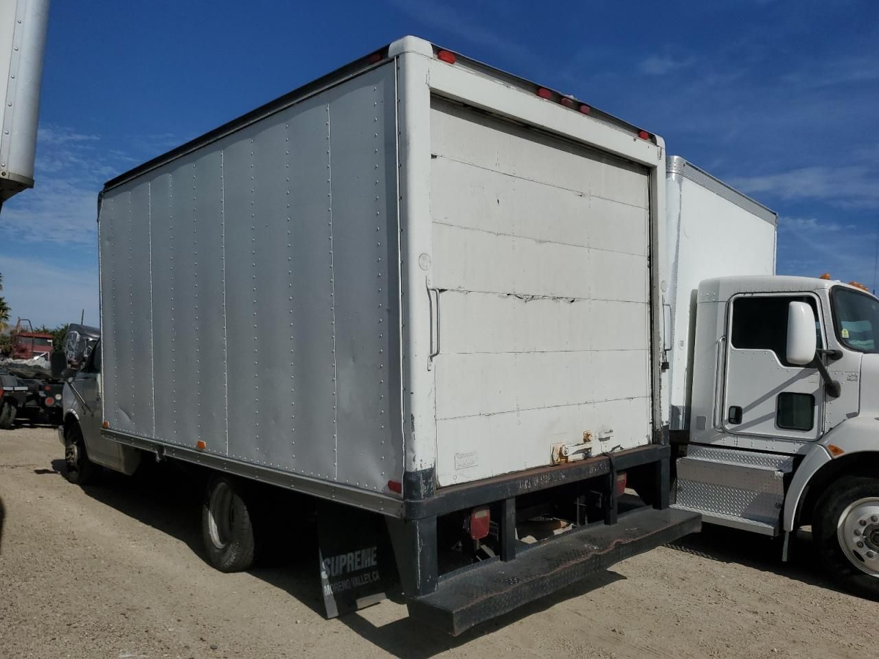 2003 Chevrolet Express BOX Truck