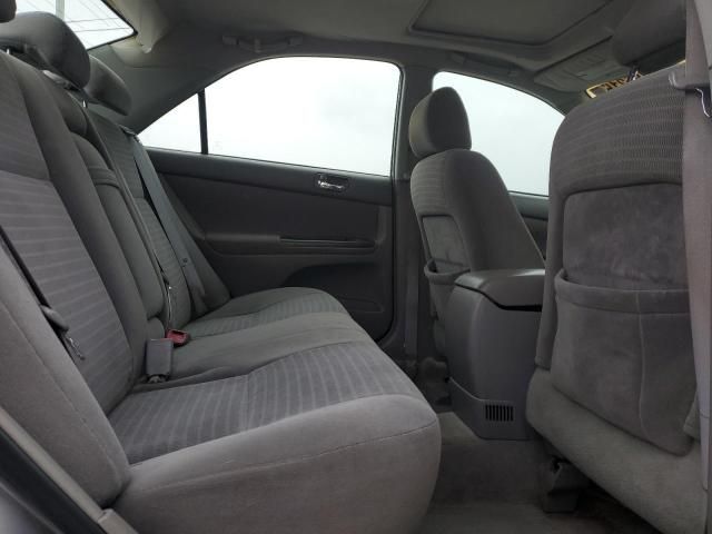 2005 Toyota Camry le