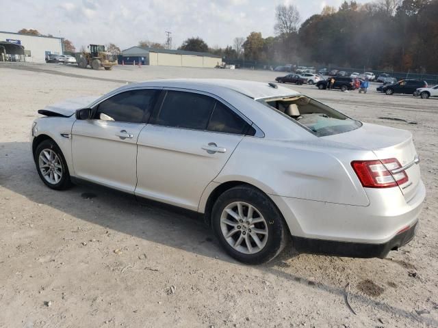 2015 Ford Taurus se