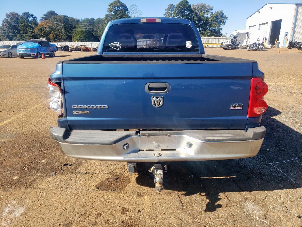 2006 Dodge Dakota Quattro