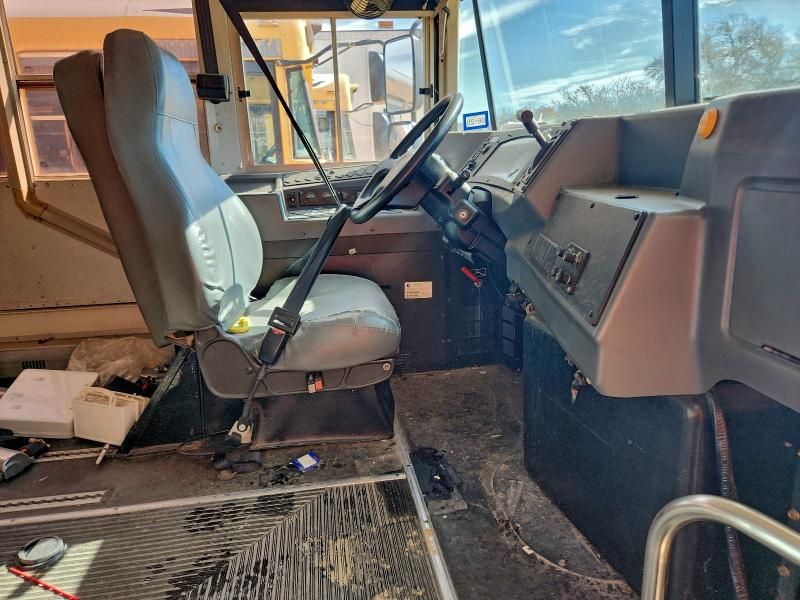 2012 Blue Bird 2012 Bluebird Vision-school bus