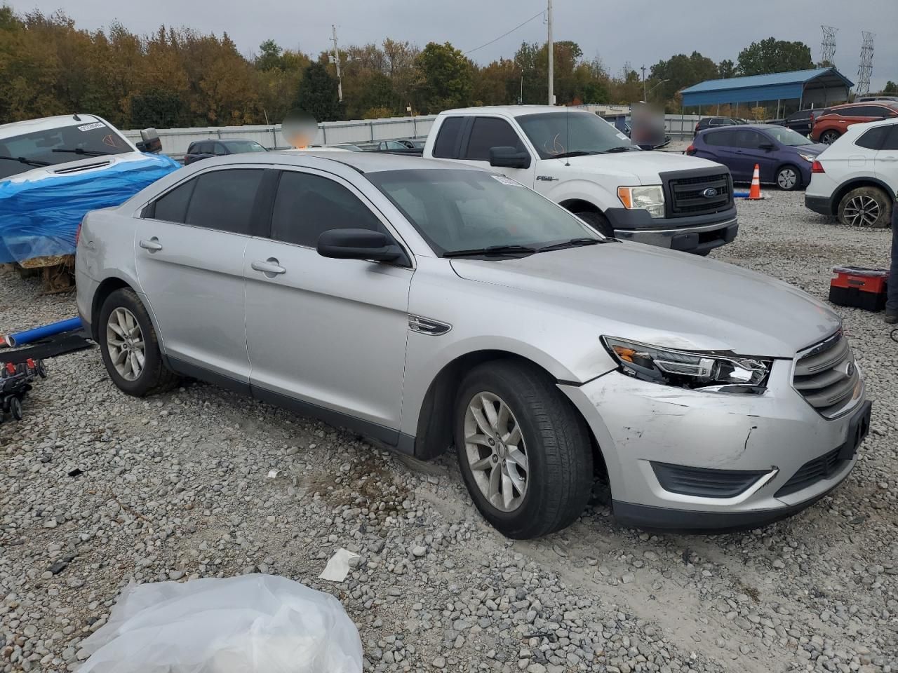 2013 Ford Taurus se