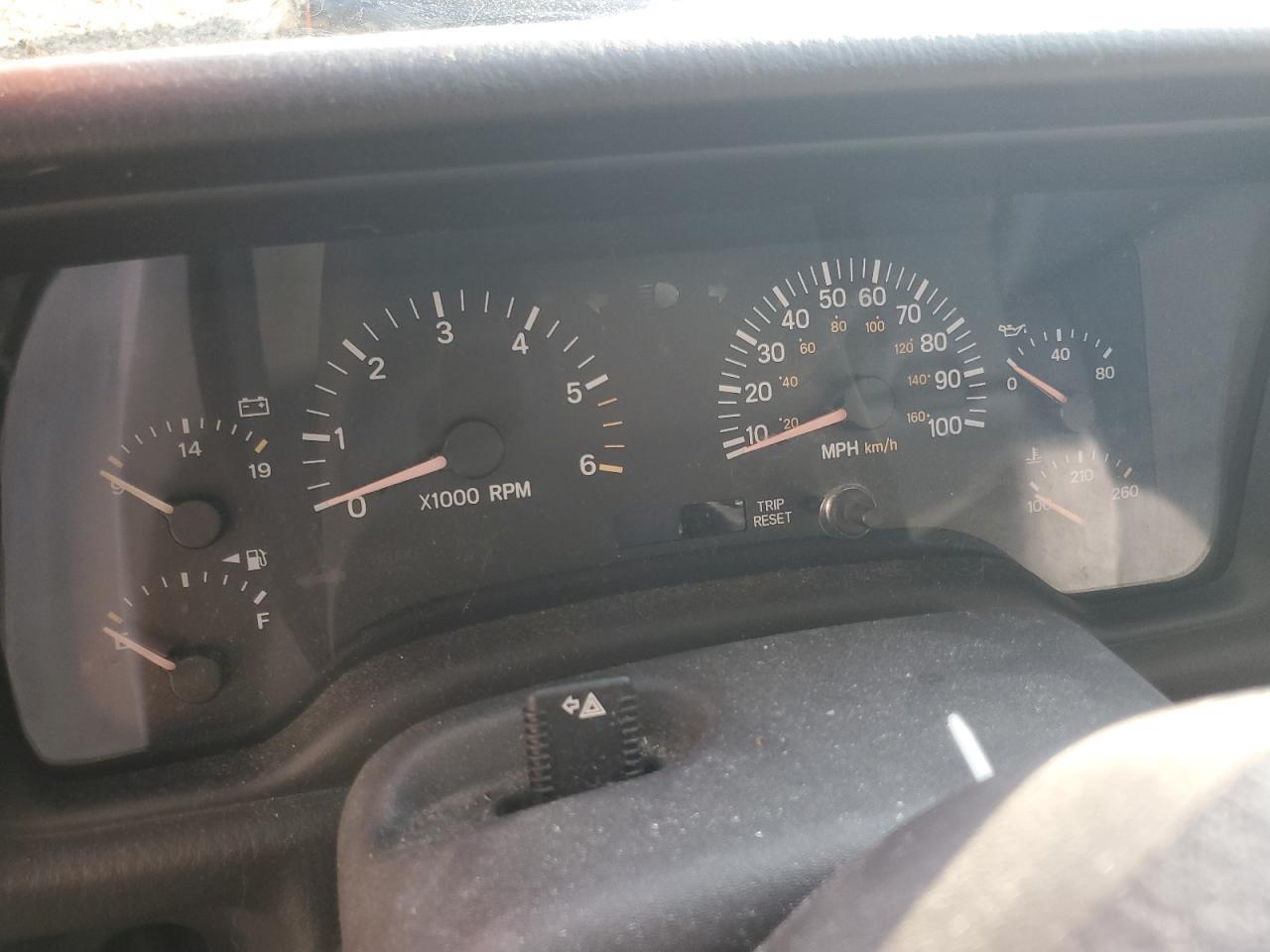 2000 Jeep Cherokee Sport