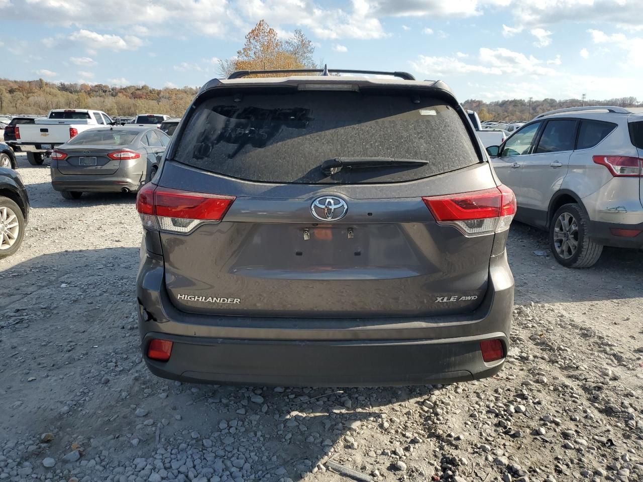 2017 Toyota Highlander se
