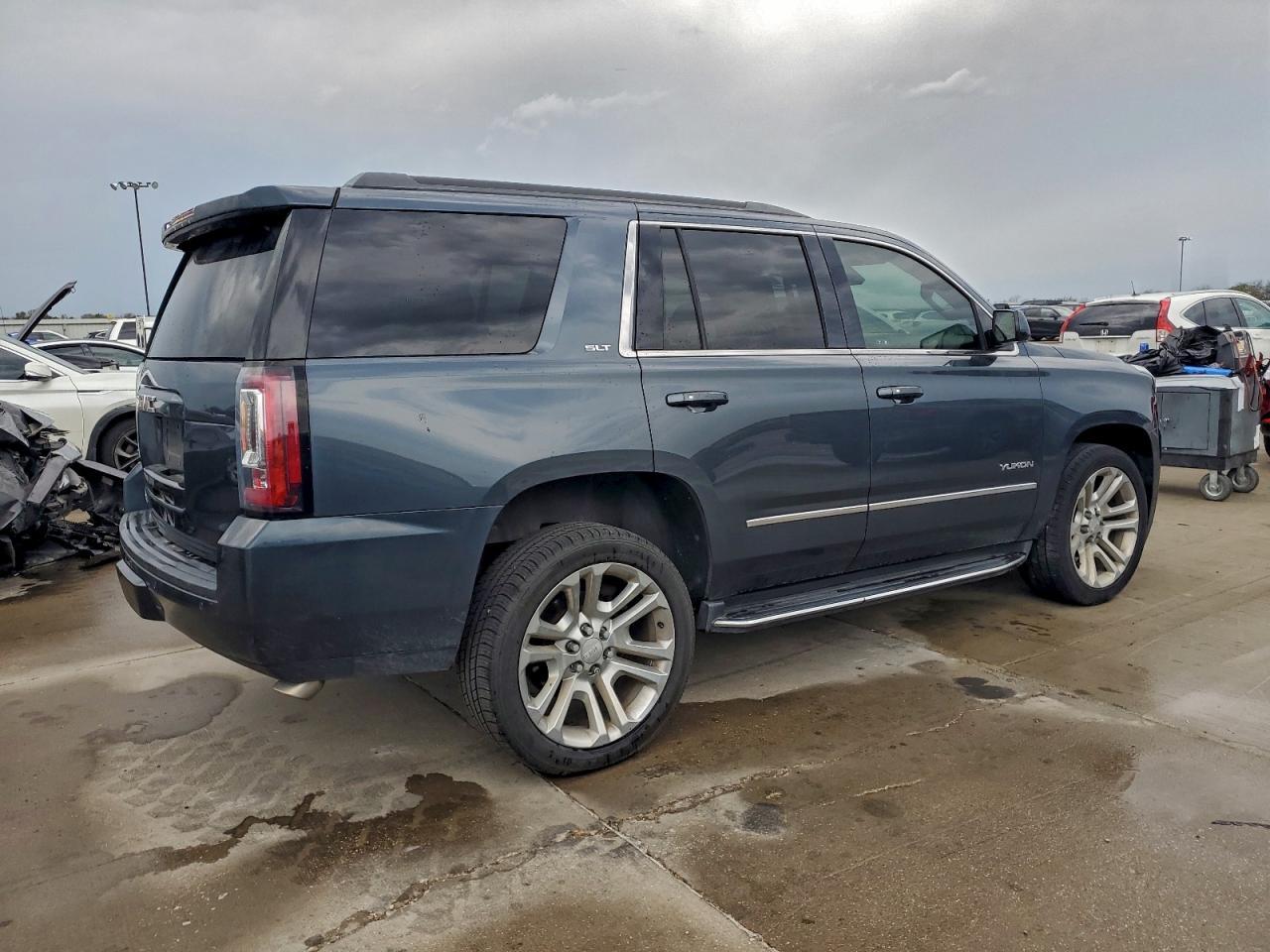 2020 GMC Yukon slt