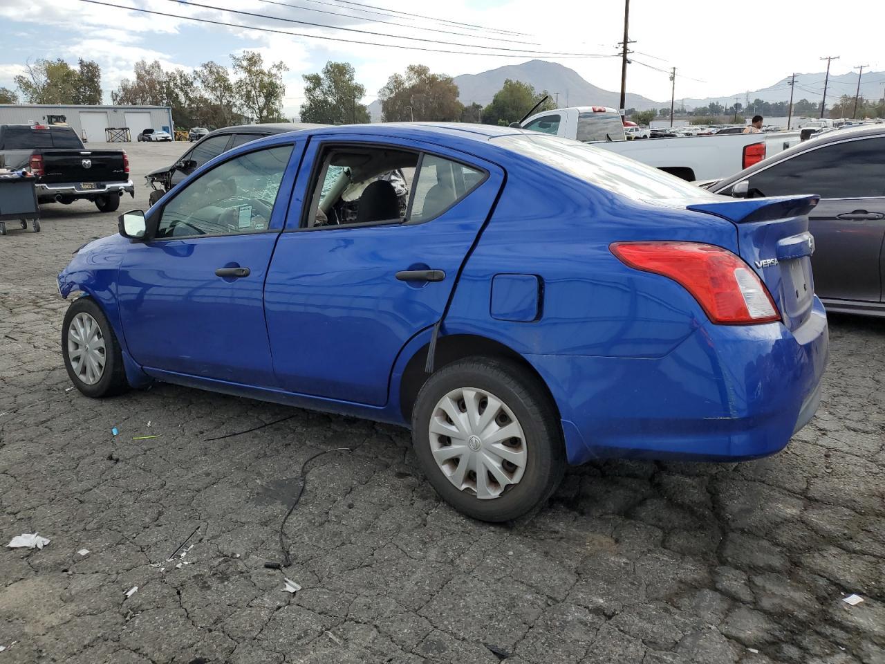 2017 Nissan Versa s
