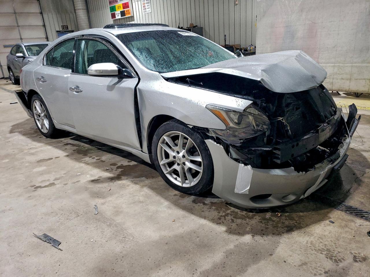 2011 Nissan Maxima s