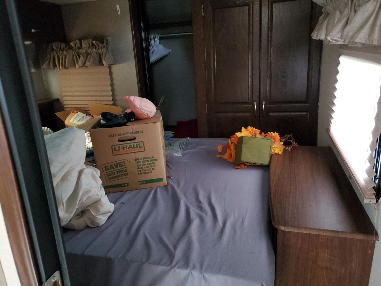 2019 SLR 2019 Forest River Solaire PAT304RKDS-W Camper