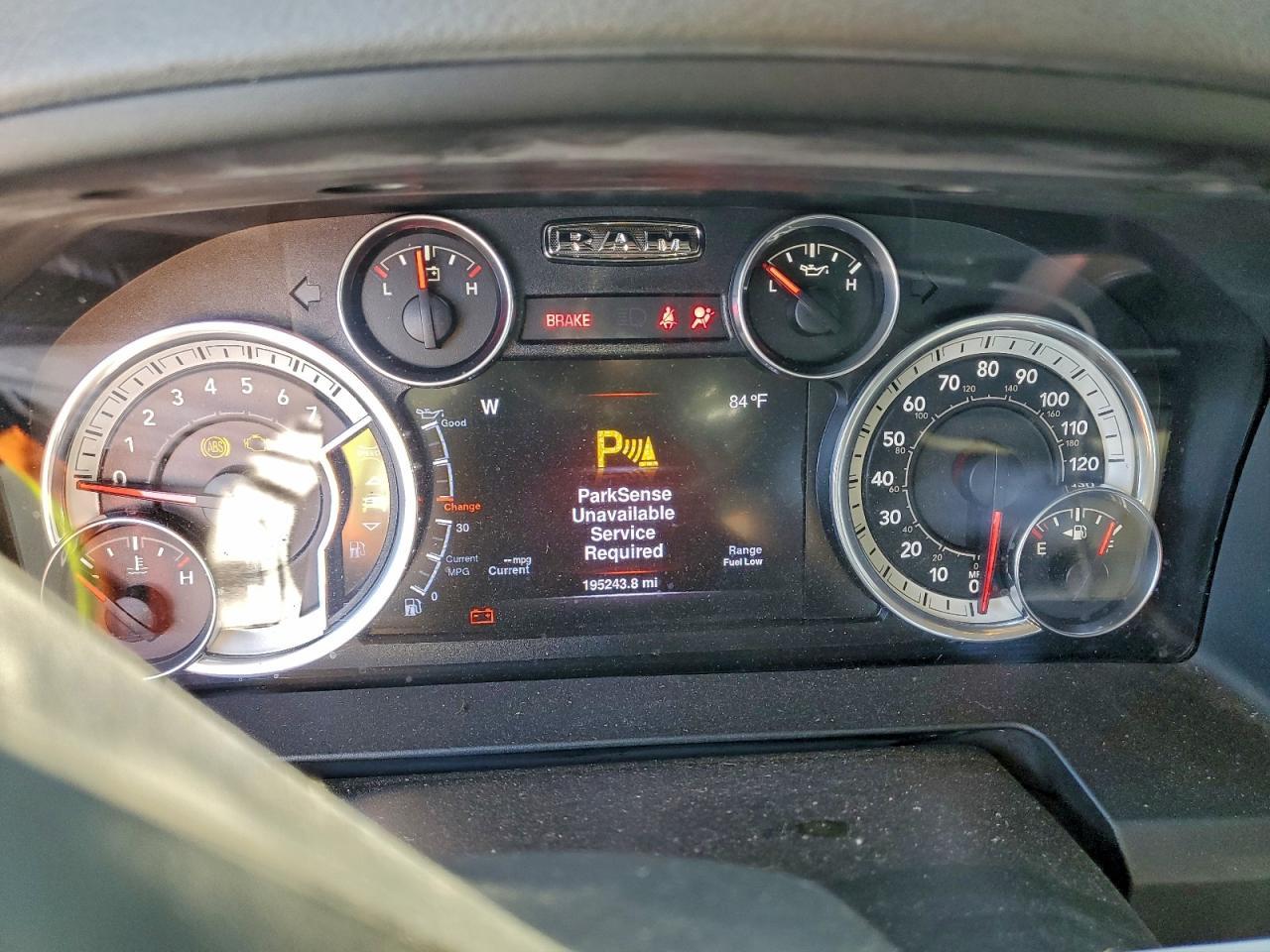 2016 Dodge RAM 1500 SLT