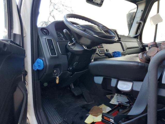 2025 Freigliner 2025 Freightliner Business Class M2 Refrigerated b