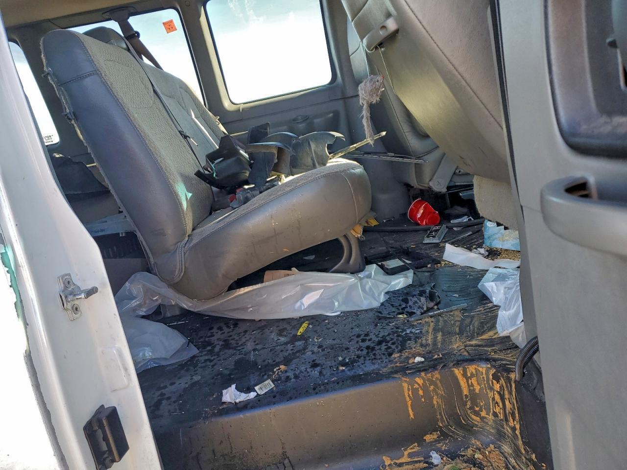 2013 Chevrolet Express G3500 LS