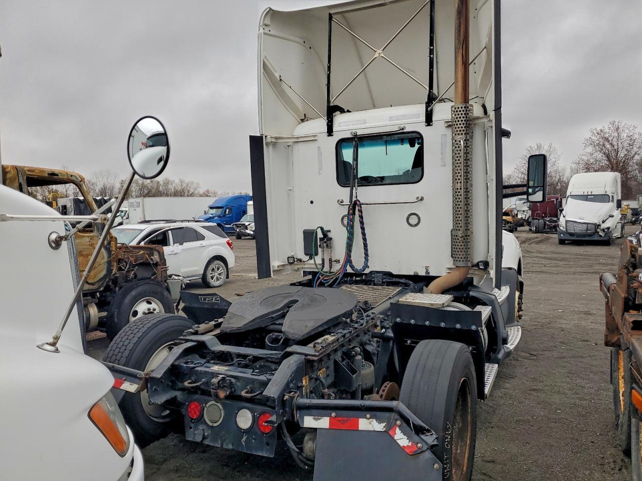 2020 Kenworth T680 Semi Truck