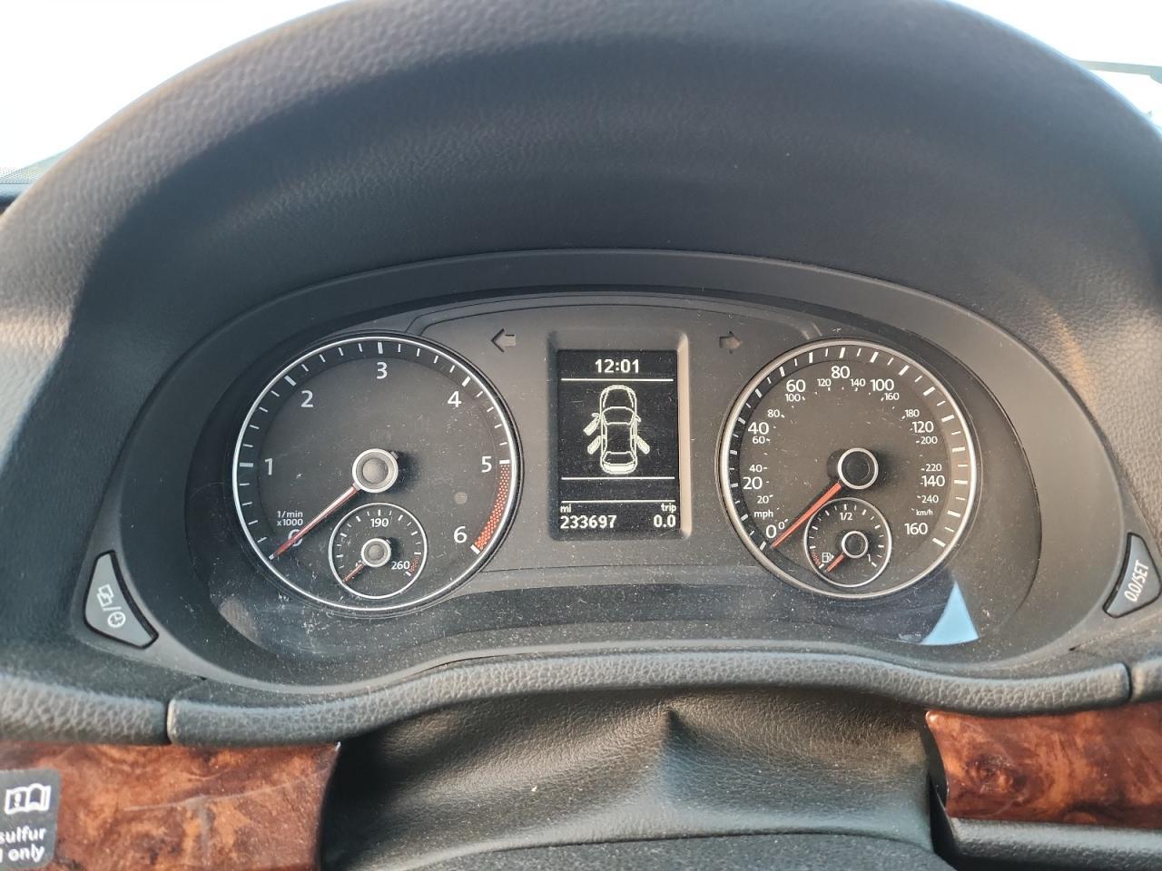 2013 Volkswagen Passat sel