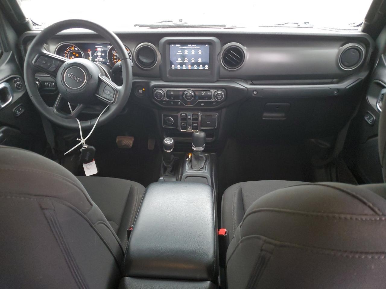 2022 Jeep Gladiator Sport