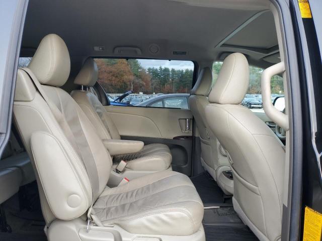 2013 Toyota Sienna xle