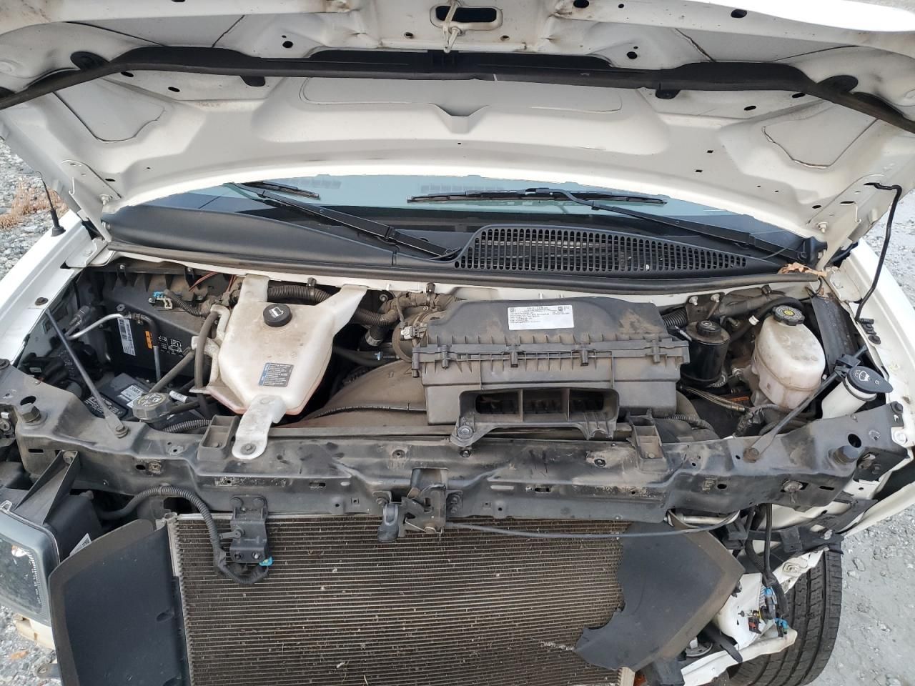 2023 Chevrolet Express G2500