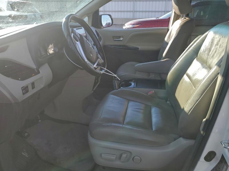 2015 Toyota Sienna xle