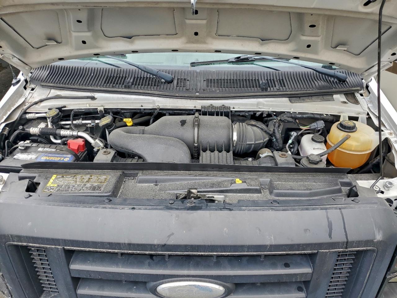 2014 Ford E350 BOX Truck