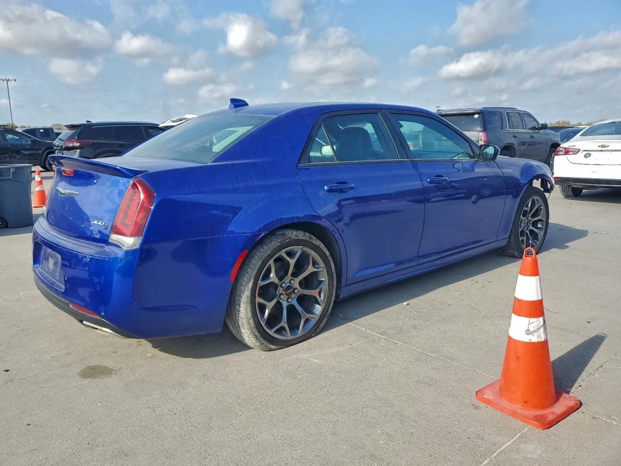2018 Chrysler 300 s