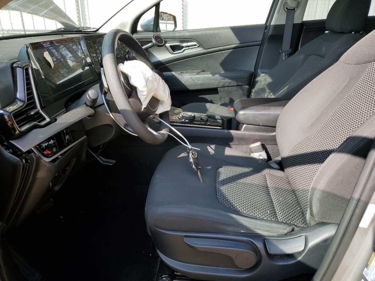 2023 KIA Sportage lx