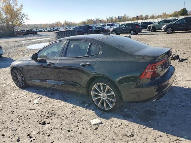 2020 Volvo S60 T5 Momentum