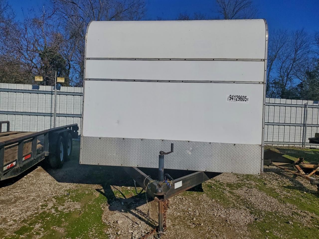 2007 TRA Unknown-enclosed Cargo Trailer